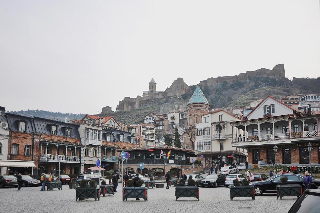 Hotel Alexandra Tbilisi Exterior photo